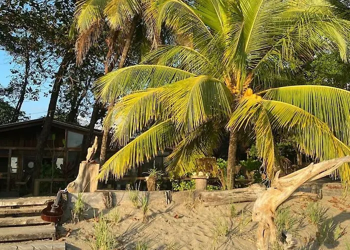 2br Beachfront House Garza