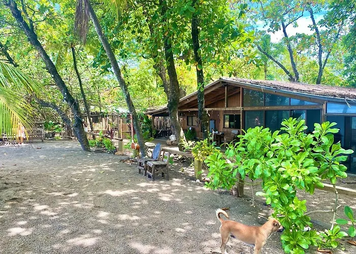 2br Beachfront House Hébergement de vacances Garza